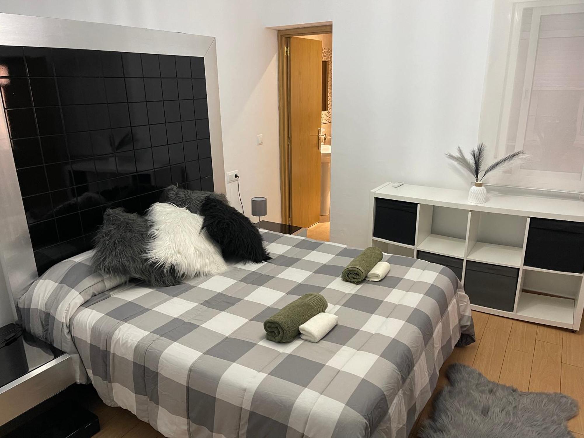 Casita Andaluza Centro Con Parking Sujeto A Disponibilidad Apartment Malaga Exterior photo